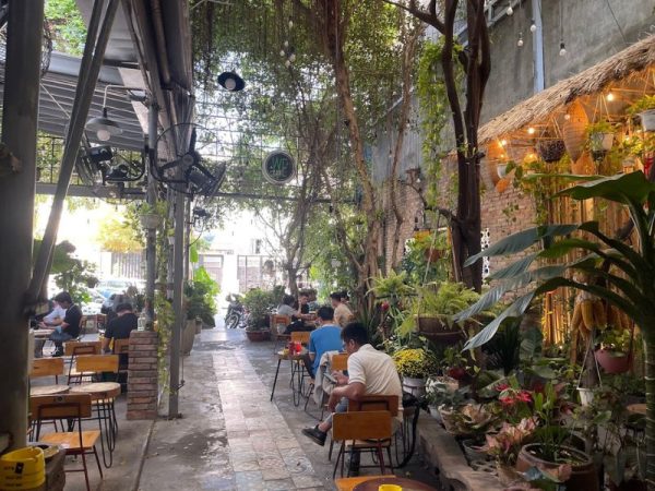 Kinh Doanh Quán Cafe Sân Vườn